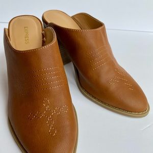EXPRESS - Western Heeled Mule